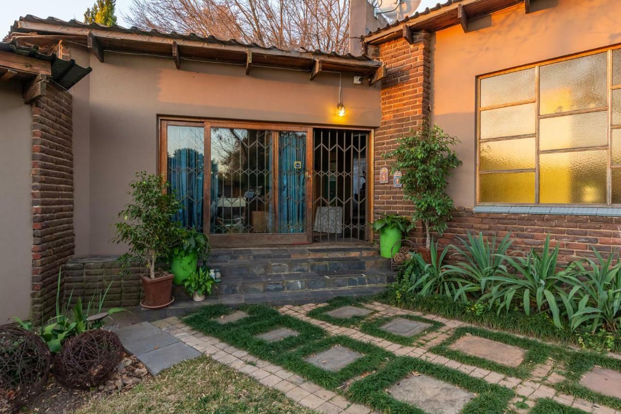 Aberfeldy Bed & Breakfast Midrand Exteriör bild